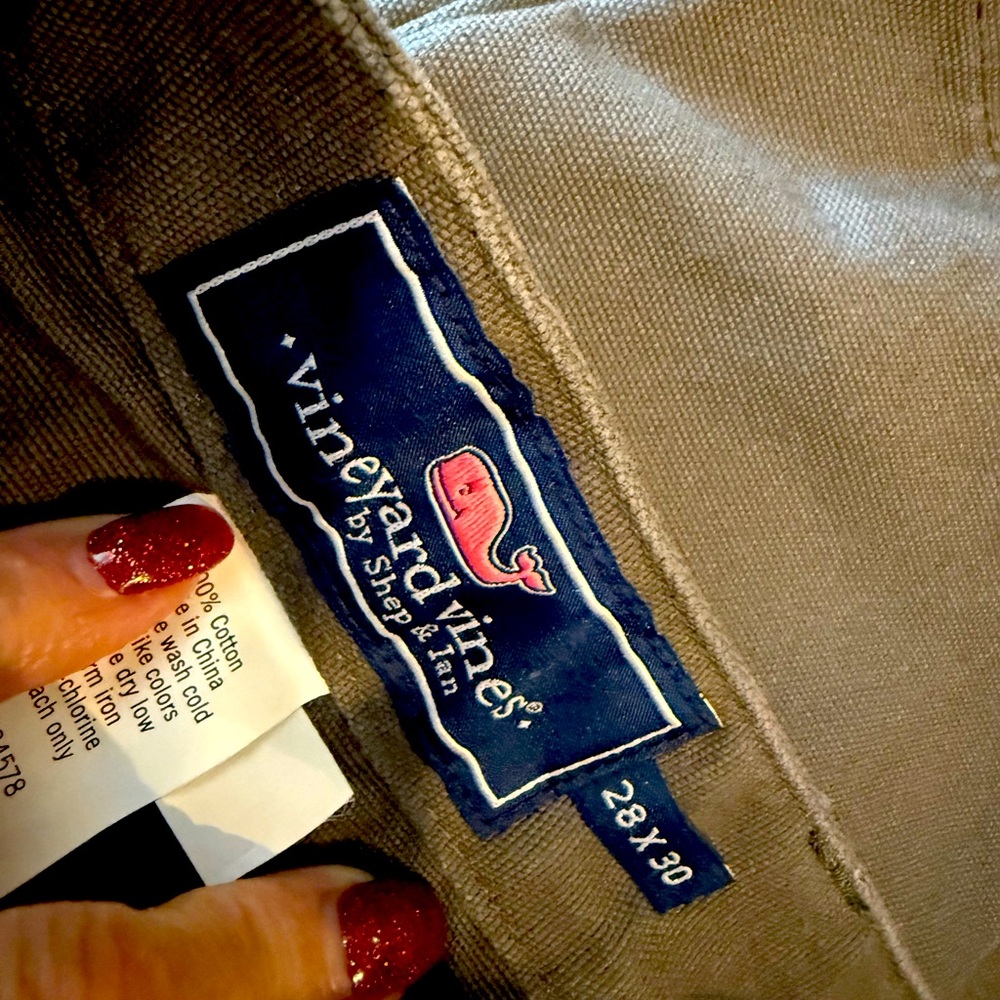 Men’s long Vineyard Vines khaki pants 
 Size 28x30